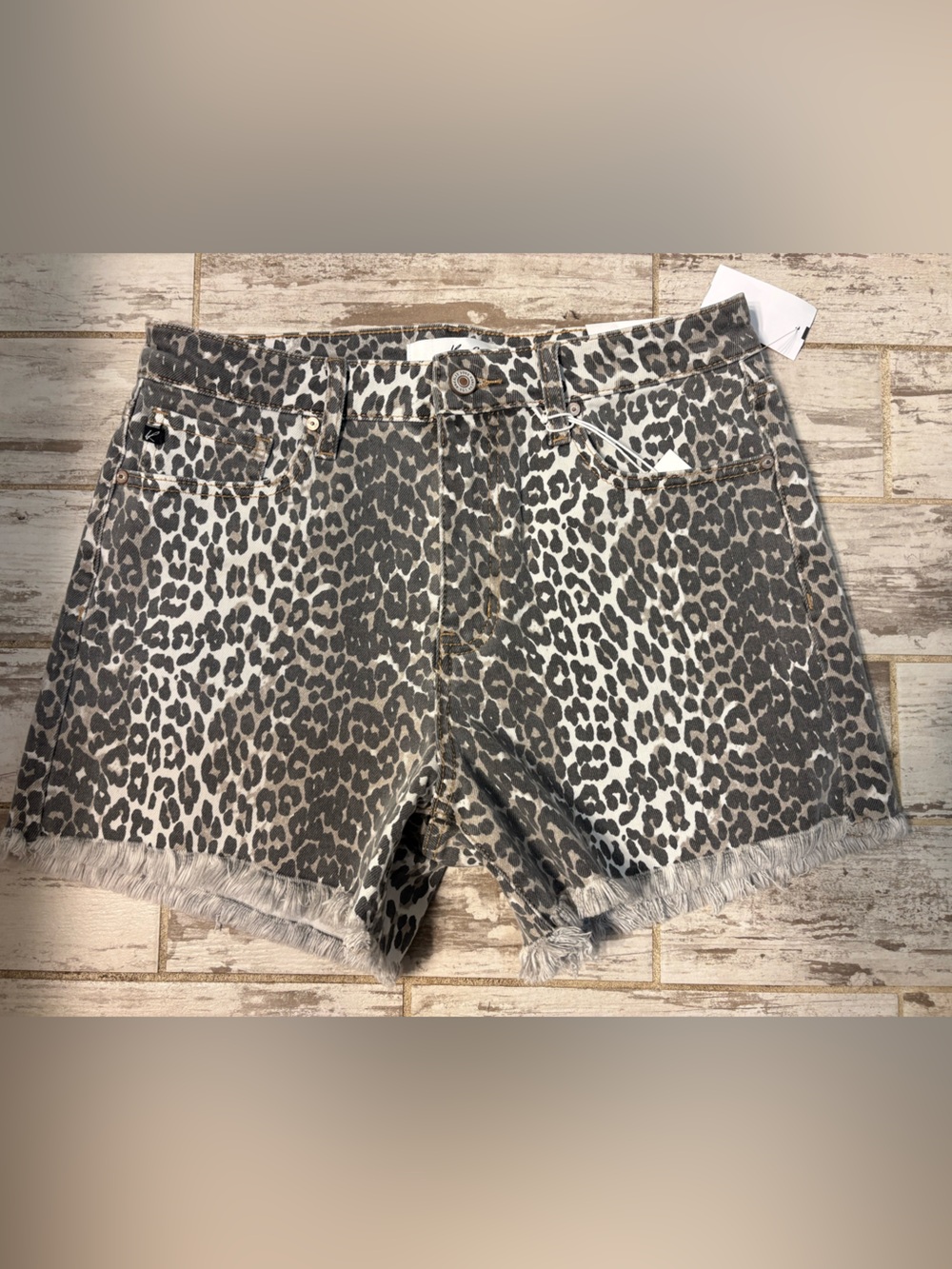 KanCan Leopard Print Frayed Hem Denim Shorts size L
